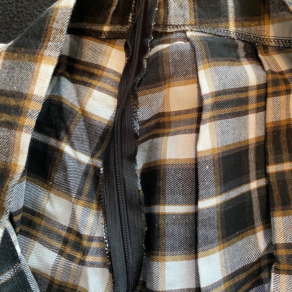 SHEIN Plaid Skirt - Picture 5 of 5